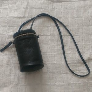 Baggu lens cross body bag